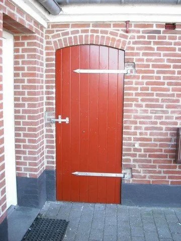 Revledør i murværk